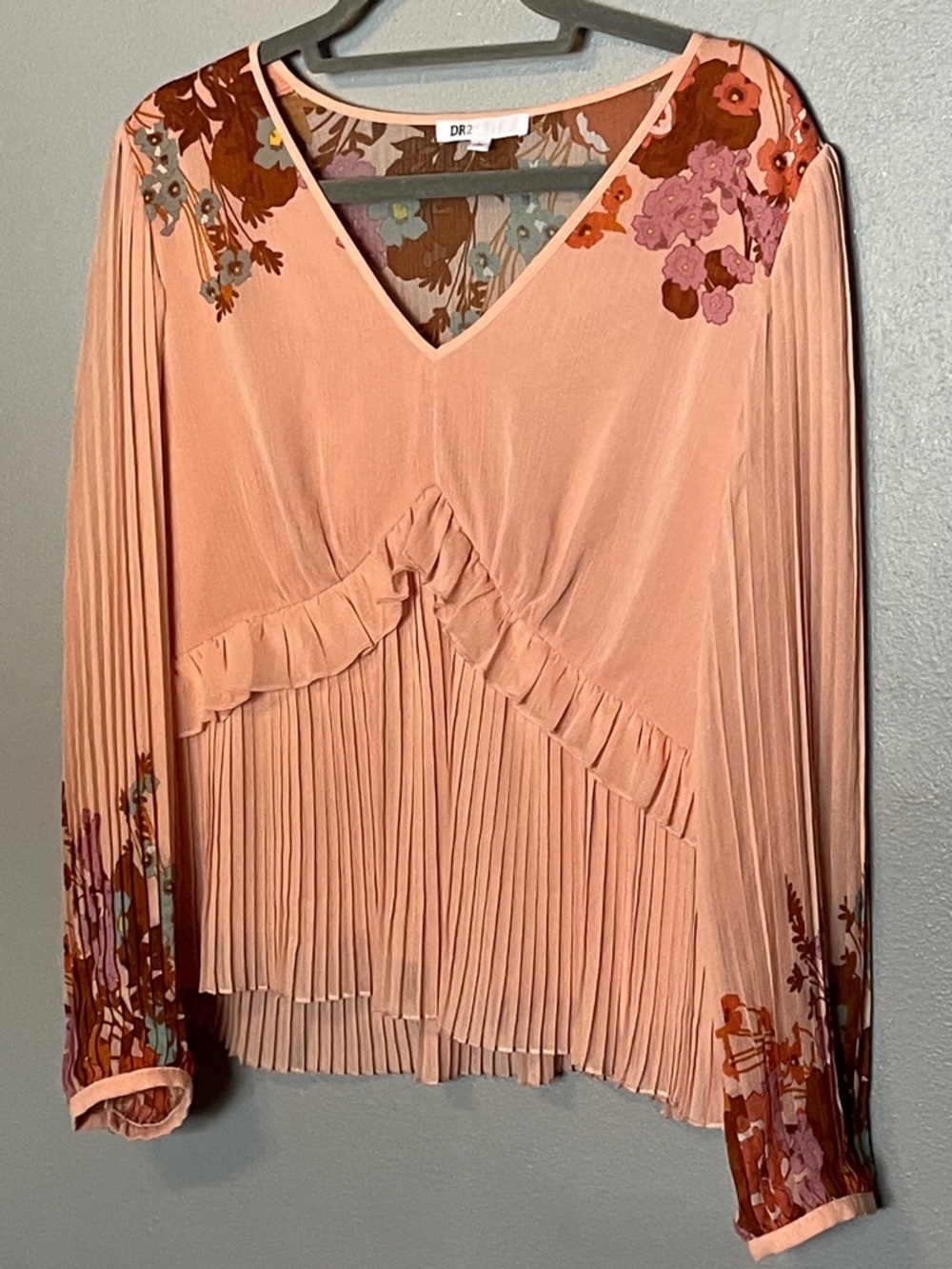 DR2 Peach Floral Pleated V-Neck Blouse
